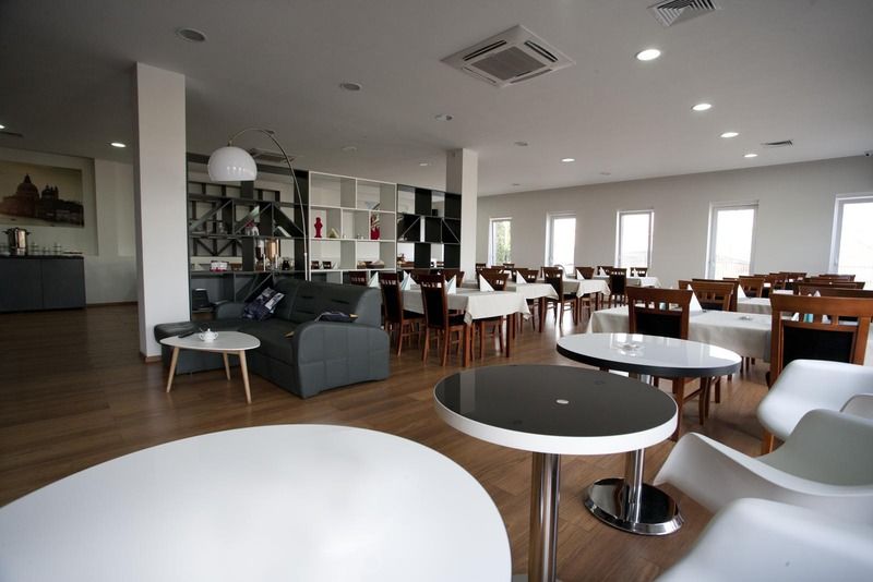 Aparthotel Travel Cracovie Extérieur photo