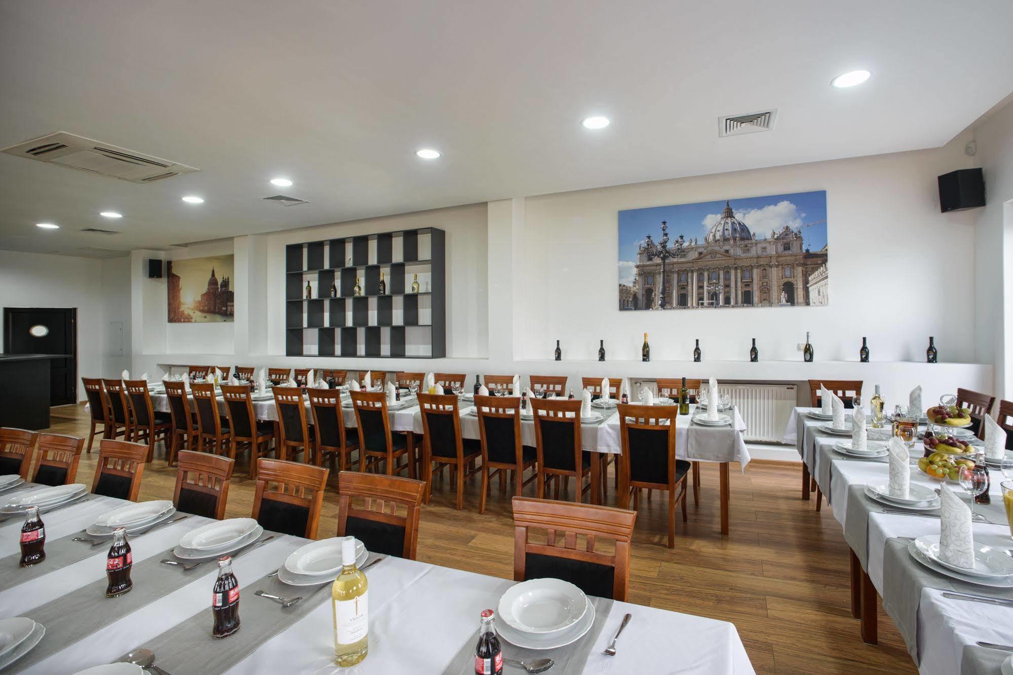 Aparthotel Travel Cracovie Extérieur photo