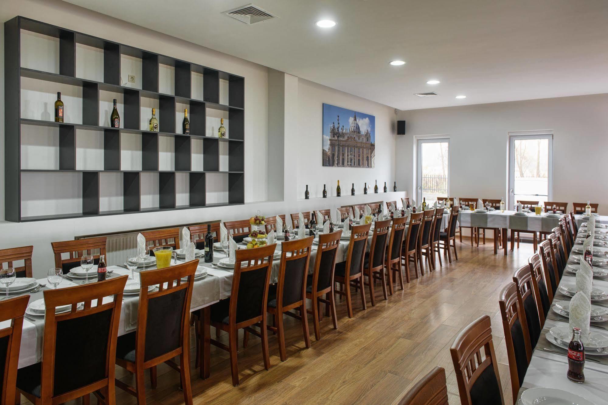 Aparthotel Travel Cracovie Extérieur photo