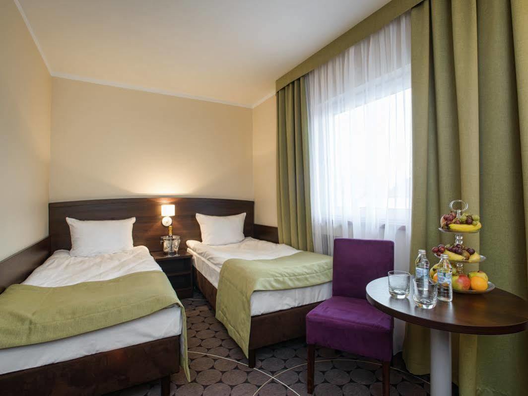 Aparthotel Travel Cracovie Extérieur photo